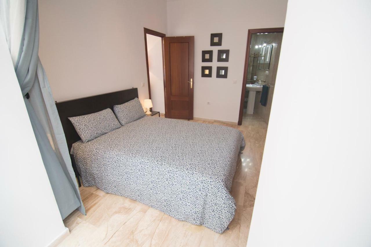 Extraordinario Piso Junto Playa Y En Pleno Centro Lägenhet Cádiz Exteriör bild